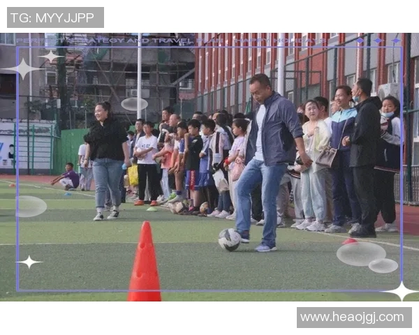 足球明星的孩子们玩乐互动视频展现亲子时光与运动魅力 足球明星的孩子们玩乐互动视频展现亲子时光与运动魅力