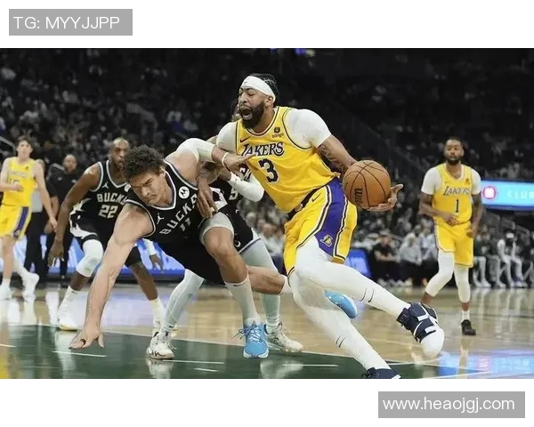 湖人对决雄鹿精彩赛事回顾22日篮球盛宴不容错过 湖人对决雄鹿精彩赛事回顾22日篮球盛宴不容错过